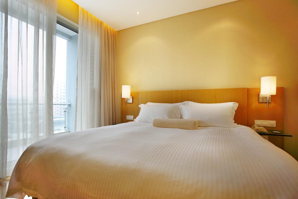 L'Otel Shanghai Zimmer foto